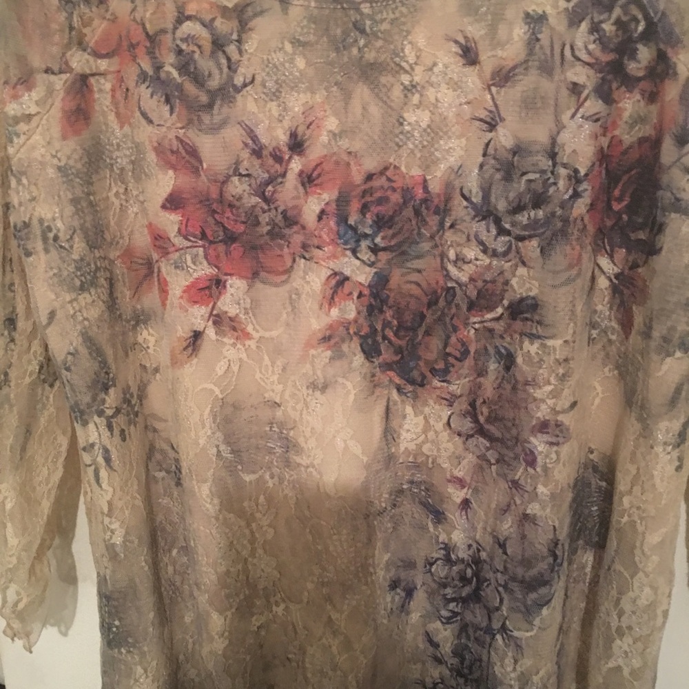 TOP LACE & FLOWERS 1X 2X AVAILABLE BRITTANY BLACK - Picture 2 of 8